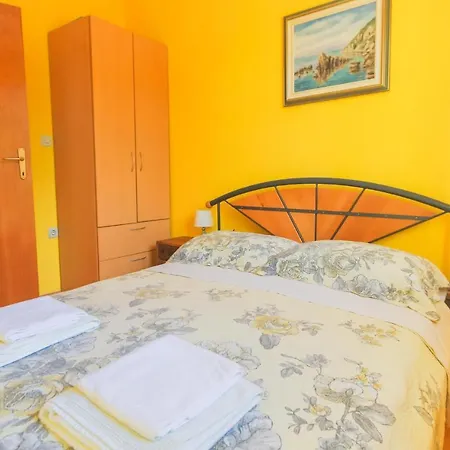 Apartment Awesome In W/ 1 Bedrooms
